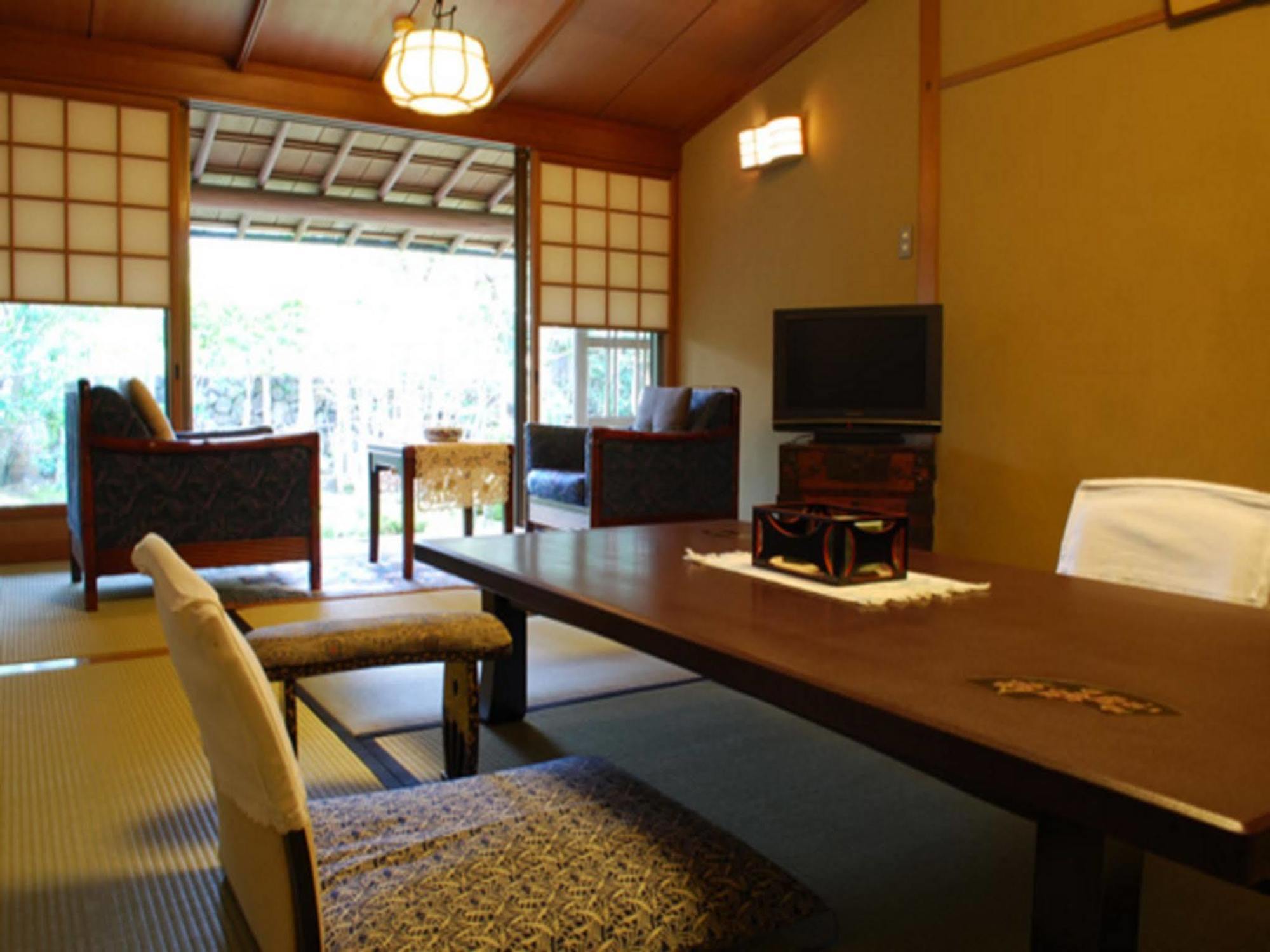 Kappo Ryokan Momiya Beppu Esterno foto
